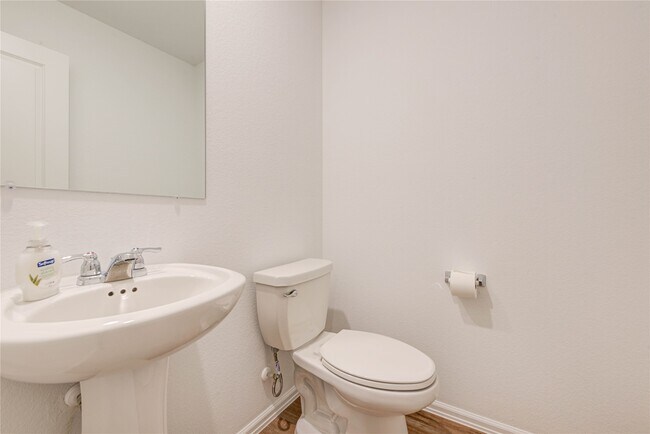 Photo - 1496 Twilight Grn Dr