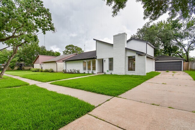 Photo - 1815 Mustang Springs Dr
