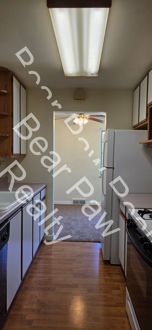 Photo - 1535 Hot Springs Ave Unit Apt 2
