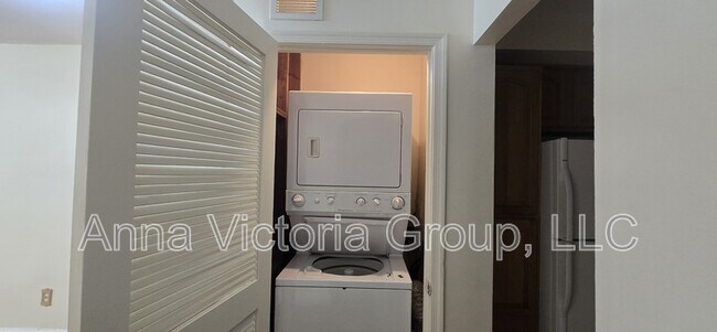 Photo - 125 Galveston Pl SW