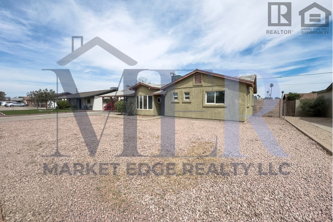 Photo - 4Bed/2Bath House at Alma School Rd/Ray Rd! Ready for Immediate Move-In! -- FENCED-IN YARD! NO HOA!