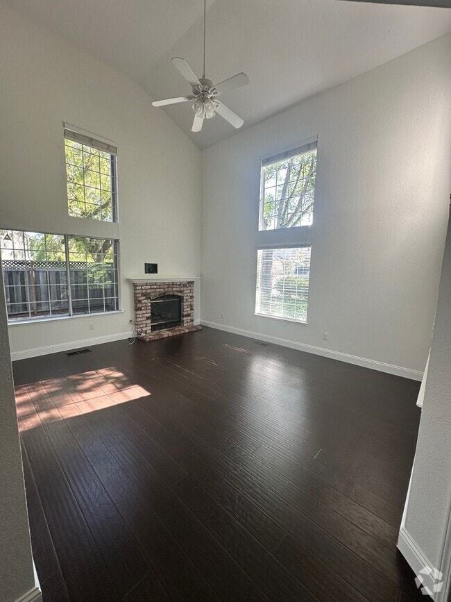 Building Photo - 11501 Treeline Pl Rental