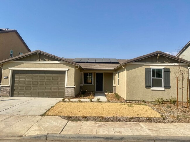 Building Photo - Spacious 4-Bed, 2-Bath Single-Level Home Near Boris Elementary
