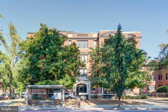 Building Photo - 3625 16th St NW Unit B1 Rental