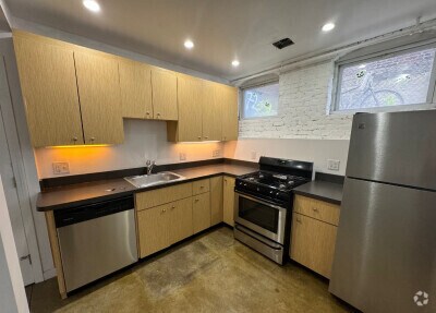 Building Photo - 74 Frankfort St Unit #B Rental