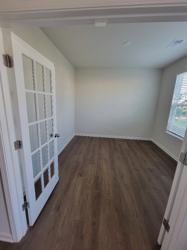 Photo - 15760 Country House St