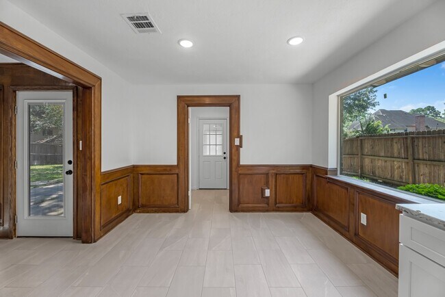 Photo - 8011 Liberty Elm Ct