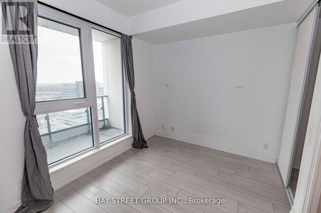 Photo - 950 Portage Pkwy Unité 2607