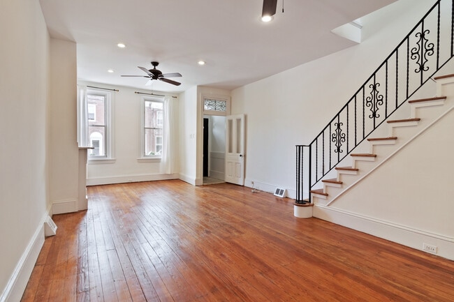 Photo - 2545 Cedar St