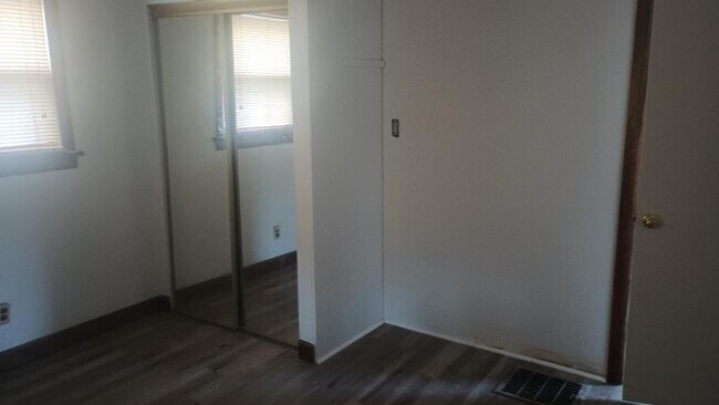 Photo - 768 Hudson Ave