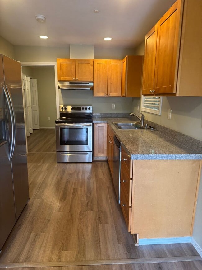 11015 Kendrick St SW Unit B