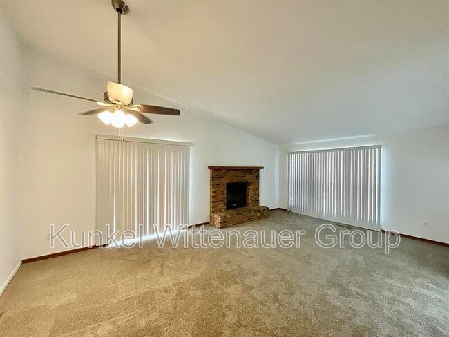 Photo - 156 Marion Dr