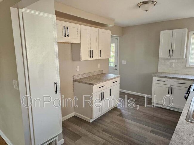 Photo - 26926 Dover Ave