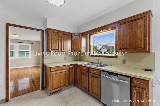 Photo - 6025 NE 14th Ave