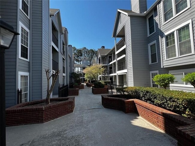 Photo - 424 Granville Ct Condo