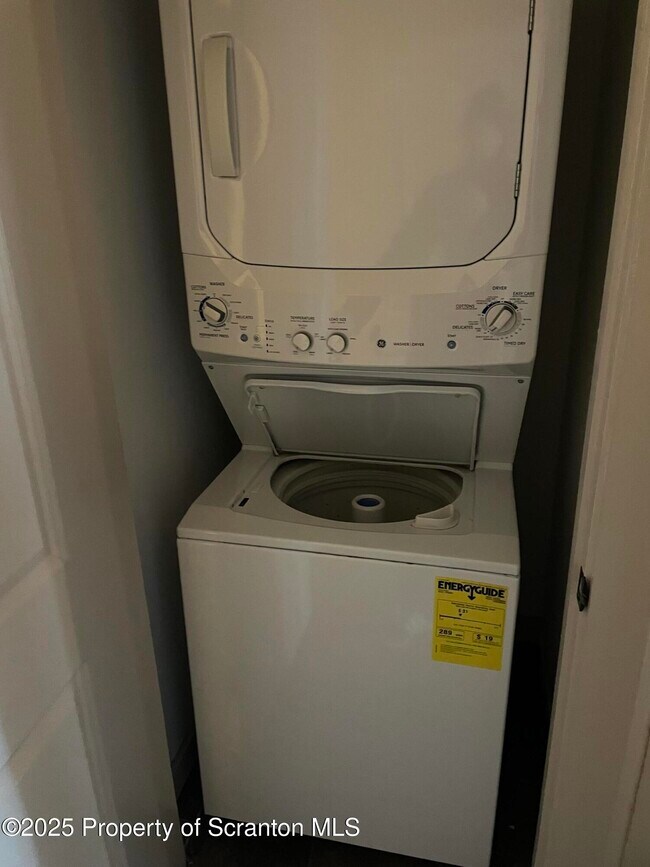 Photo - 322-322 Penn Ave