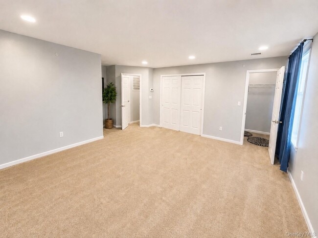 1-92 White Sands Way