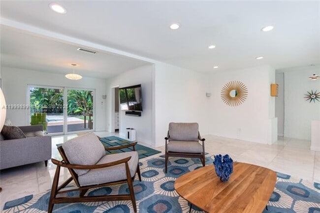 Photo - 14610 Tarpon Dr