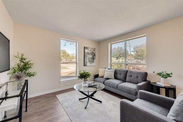 Photo - 1802 Gus Thomasson Rd