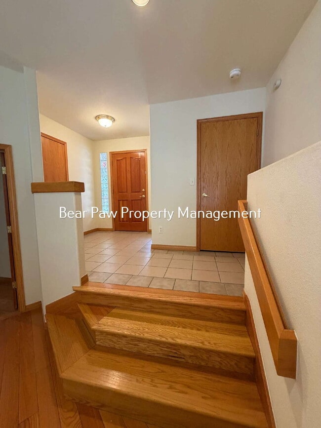 Photo - "Embrace Spacious Livingin this  3-Bedroom Gem in Genesee!"