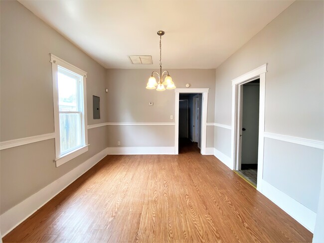 Photo - 1466 30th Ave N