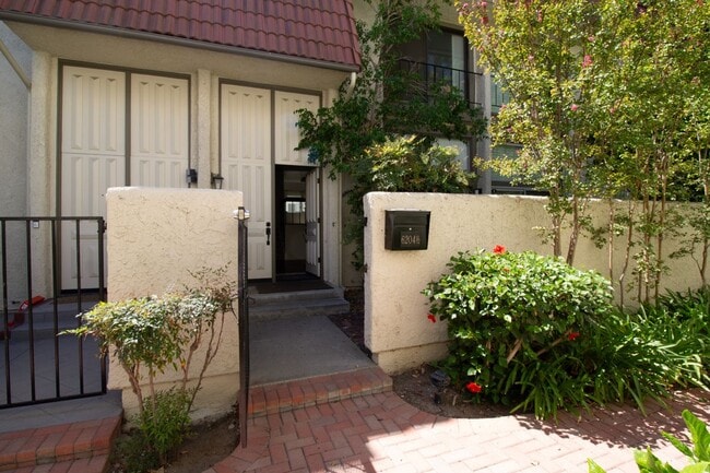 Photo - 6204 Shoup Ave Townhome