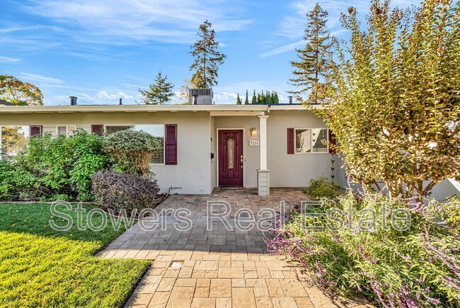 Photo - 3225 Claudia Dr