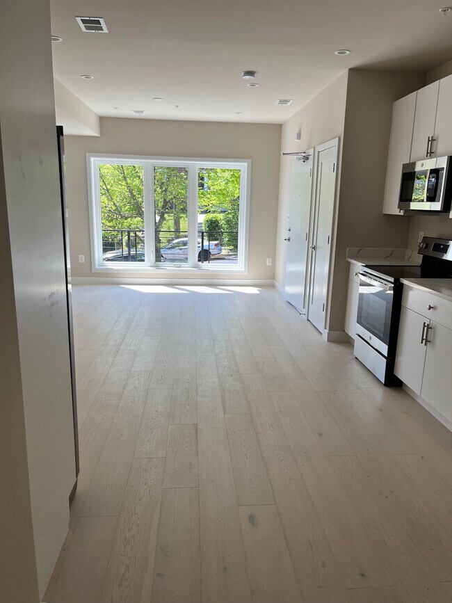 Photo - 4002 D St SE Unit 1