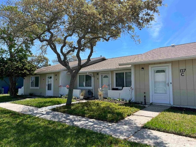 Photo - 127 Rio Del Mar St Unit B