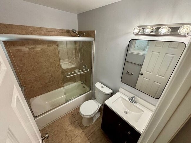 Photo - 3+ Bed 2 Bath House in Richmond -- AVAILABLE NOW !!