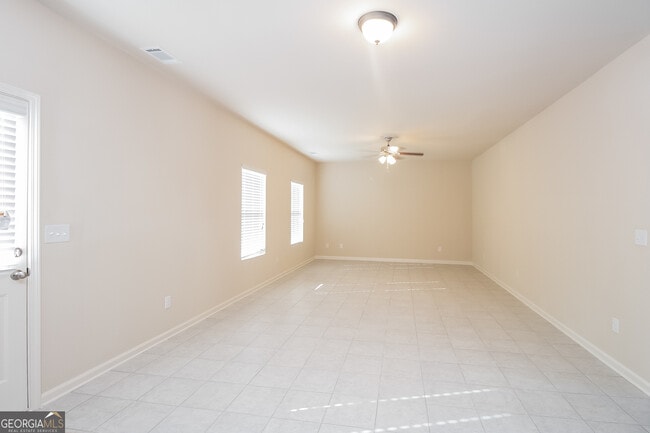 Photo - 355 Sunflower Ln