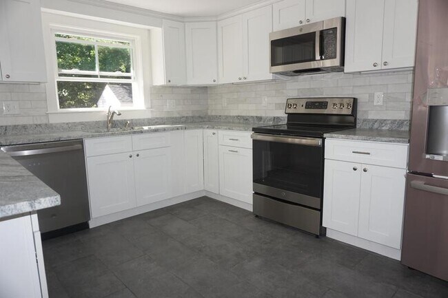 Photo - 26 Edgewood Rd