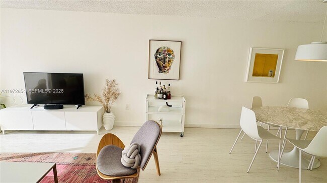 Photo - 1775 Washington Ave Unit 11F