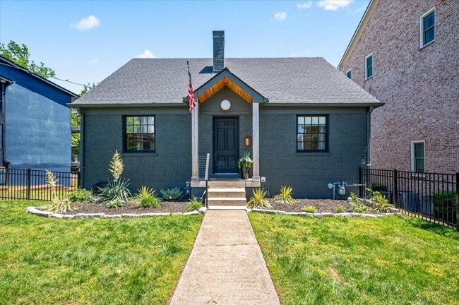 Photo - 3183 Parthenon Ave