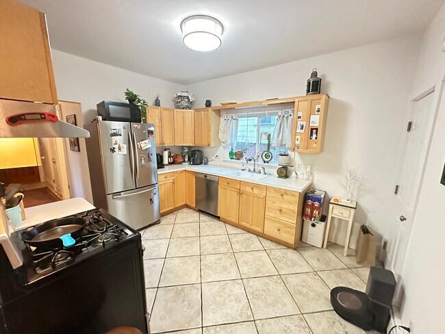 Photo - 188 Lowell St