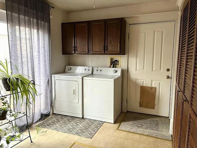 Photo - 819 N 5th St