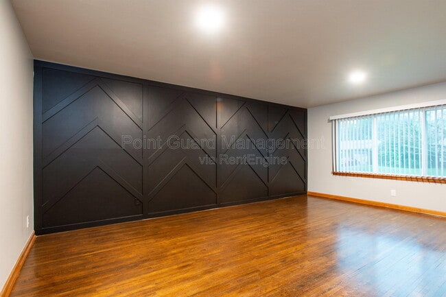 Photo - 6102 E Oakwood Dr