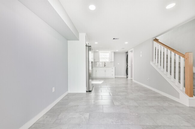 Photo - 4323 Ave N Ursuline St Unit RR