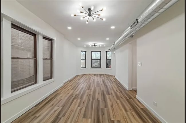 Photo - 1018 N Harding Ave Unit 2