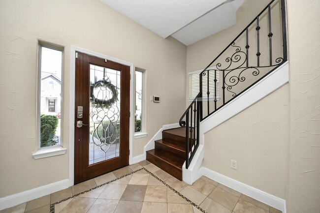 Photo - 1493 Silverado Dr