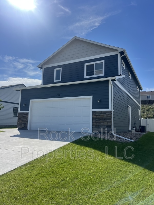 Photo - 1716 Kade Ct