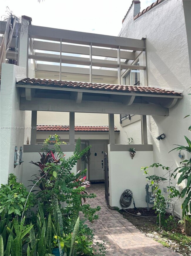Building Photo - 10270 NW 46th St Rental
