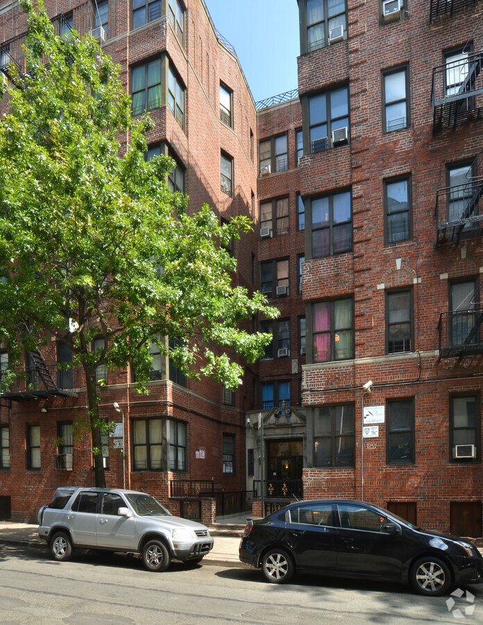 Photo - 2320 Creston Ave