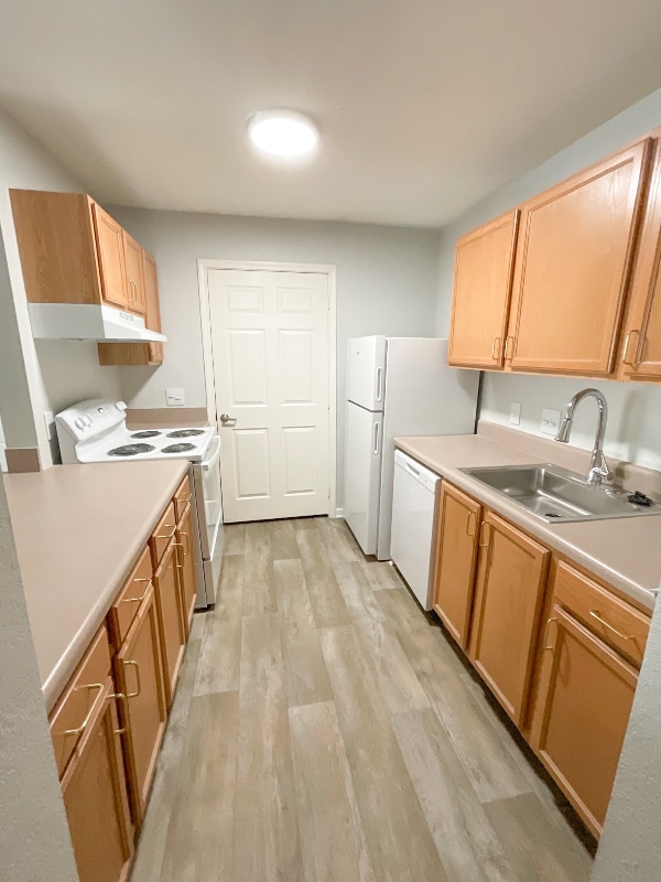 Photo - 2744 Melrose Ave Unit 1-105