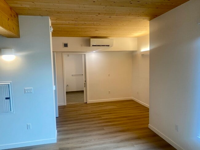 Photo - 154 Broadway Unit 210