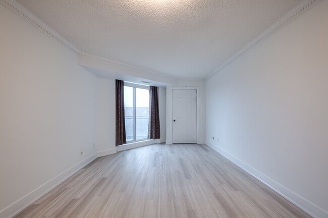 Photo - 190 Manitoba St Unit 511