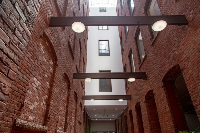 Photo - 312 Union St Unidad #312
