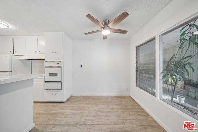 Photo - 1520 Hayworth Ave Unidad 3