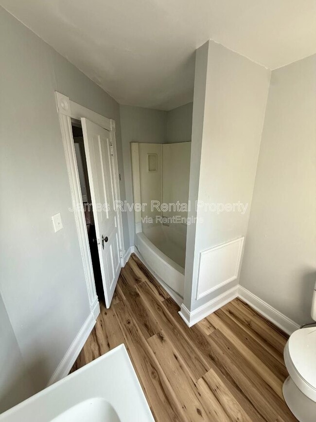 Photo - 317 Grove St Unit B