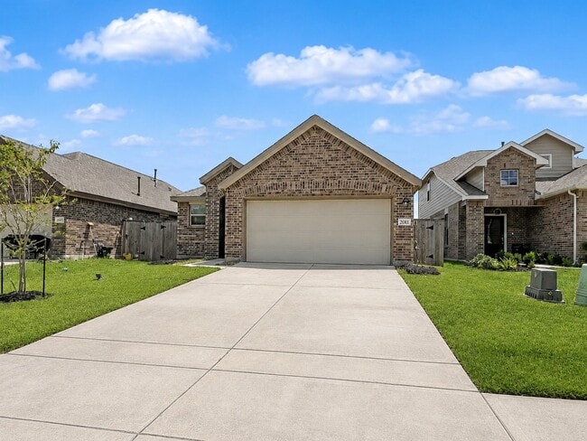 Photo - 2011 Ballesteros St